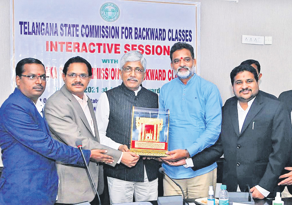 తెలంగాణ బీసీ పథకాలు భేష్