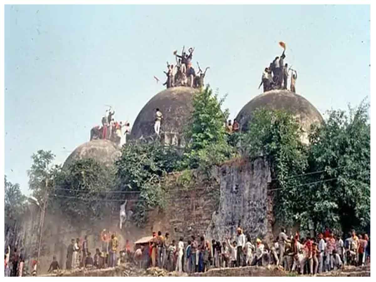 చరిత్రలో ఈరోజు : బాబ్రీ మసీదు కూల్చివేసి నేటికి 29 ఏండ్లు