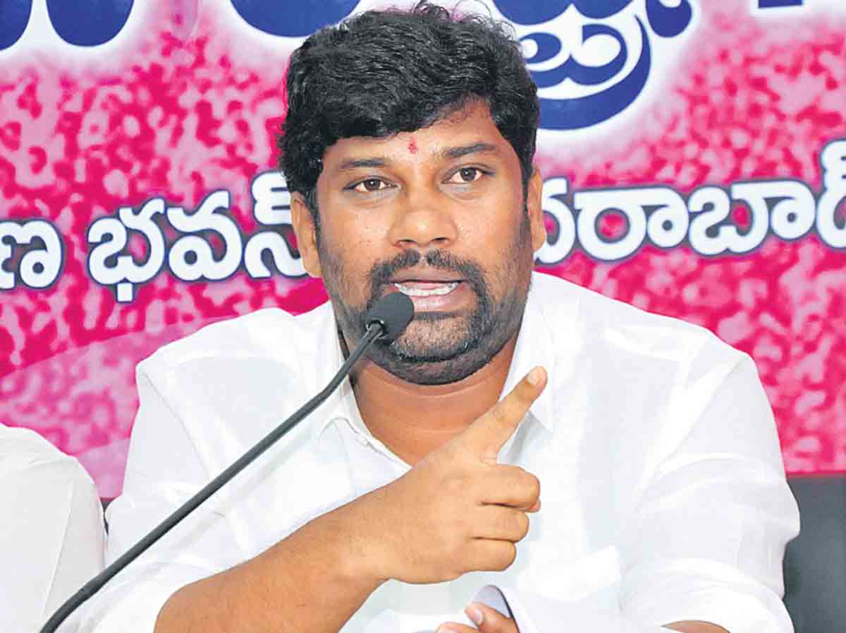 బీజేపీ ఇచ్చిన ఉద్యోగాలెన్ని?