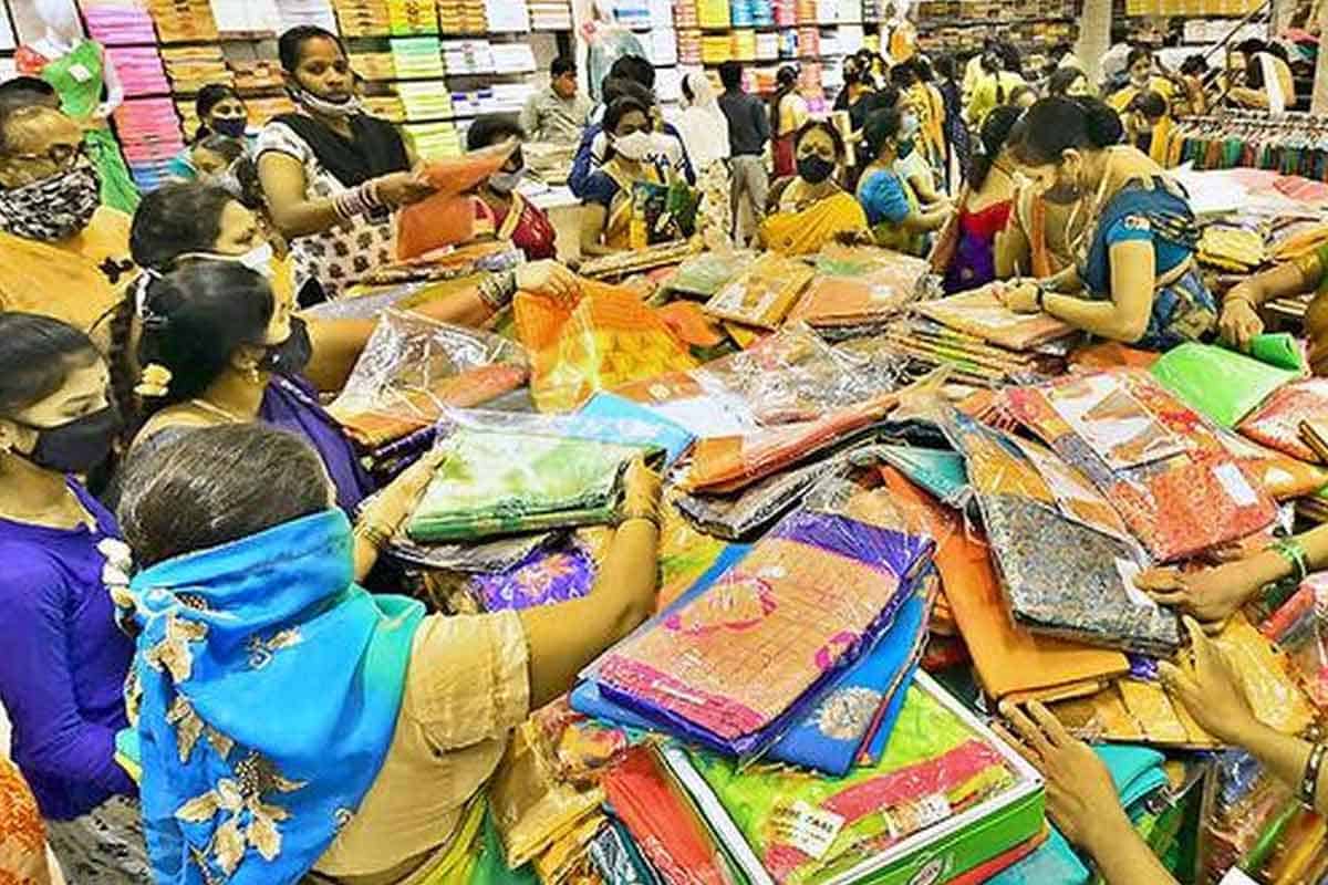 GST Hike | జీఎస్టీ వాత మోత.. ఇవి కొంటే కండ్లు బైర్లు కమ్మాల్సిందే.. న్యూఇయర్లో పెరిగేవి ఇవే !