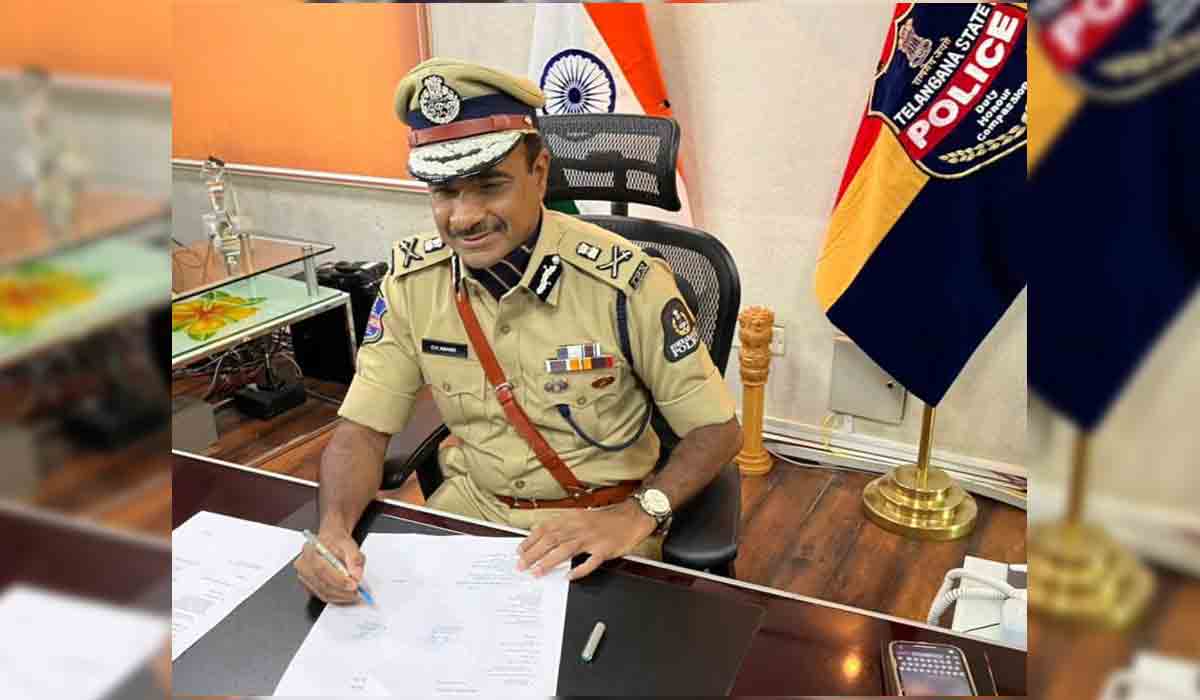 శాంతి భ‌ద్ర‌త‌ల‌కు పెద్ద‌పీట‌.. డ్ర‌గ్స్ క‌ట్ట‌డికి క‌ఠిన చ‌ర్య‌లు : సీపీ ఆనంద్