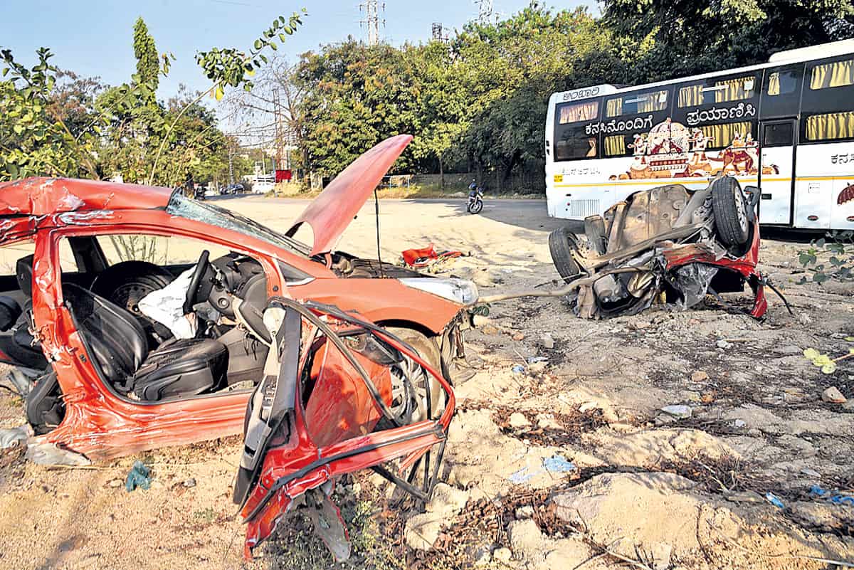 మద్యం మత్తు.. బతుకులు చిత్తు
