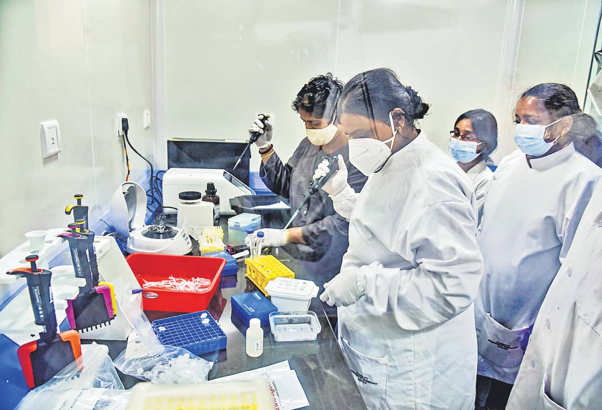 వేరియంట్‌ ఏదైనా.. రెఢీ!