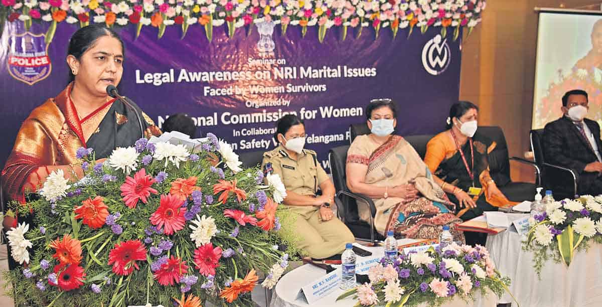 తెలంగాణలో మహిళకు భద్రత భేష్‌