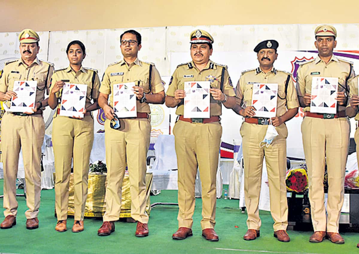 Hyderabad police |  కొత్త ఏడాదిలో మహిళా పోలీసుల పెట్రోలింగ్