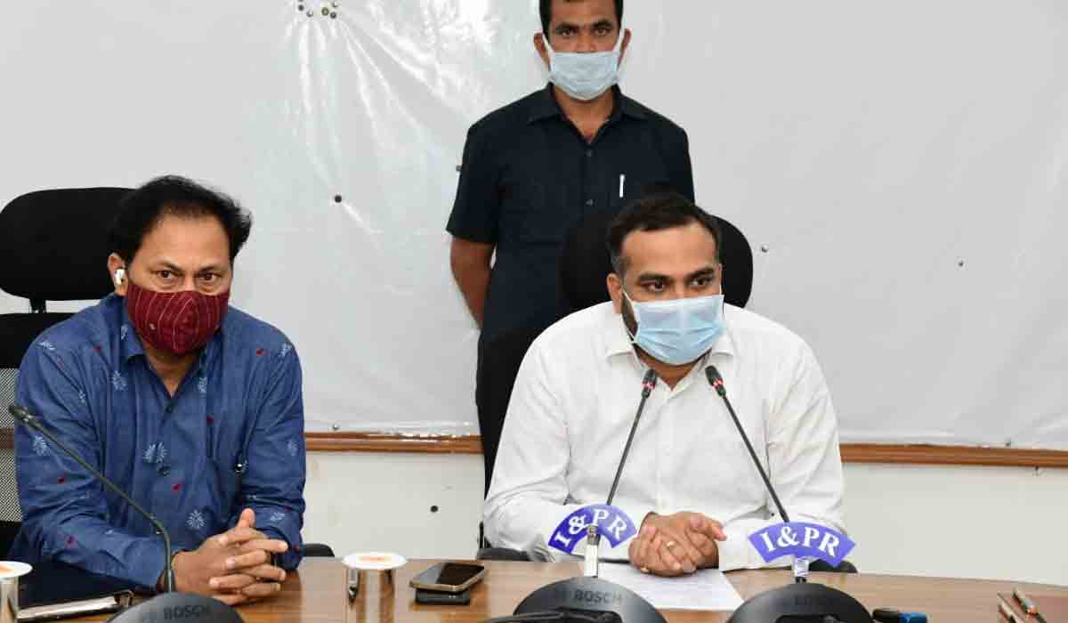 Dalit Bandhu | హుజూరాబాద్‌లో వందశాతం దళిత బంధు అమలు చేస్తాం: కలెక్టర్