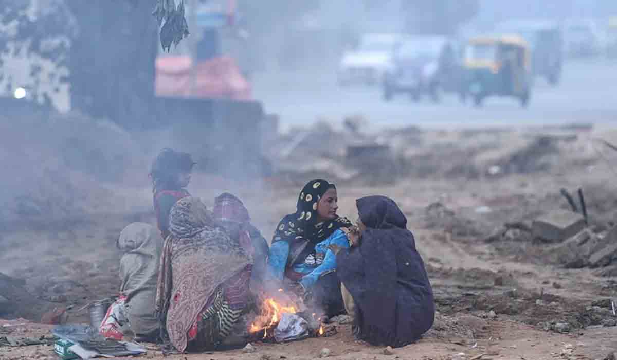 Delhi temperature: ఢిల్లీలో అత్యంత క‌నిష్ఠానికి ఉష్ణోగ్ర‌త‌లు.. పెరిగిన చ‌లి తీవ్ర‌త‌