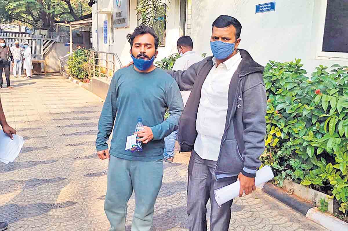 సమస్య సృష్టించి.. పరిష్కరిస్తామంటారు..