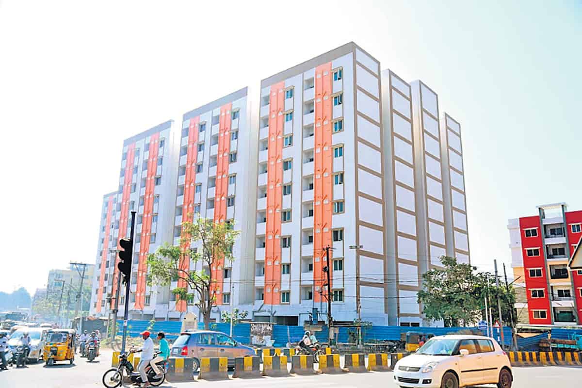 తెలంగాణలో రెండు లక్షల ఇండ్లు పూర్తి
