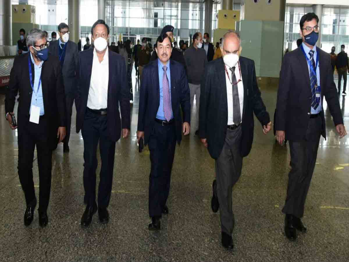 పంజాబ్‌కు ప్రధాన ఎన్నికల కమిషనర్ బృందం