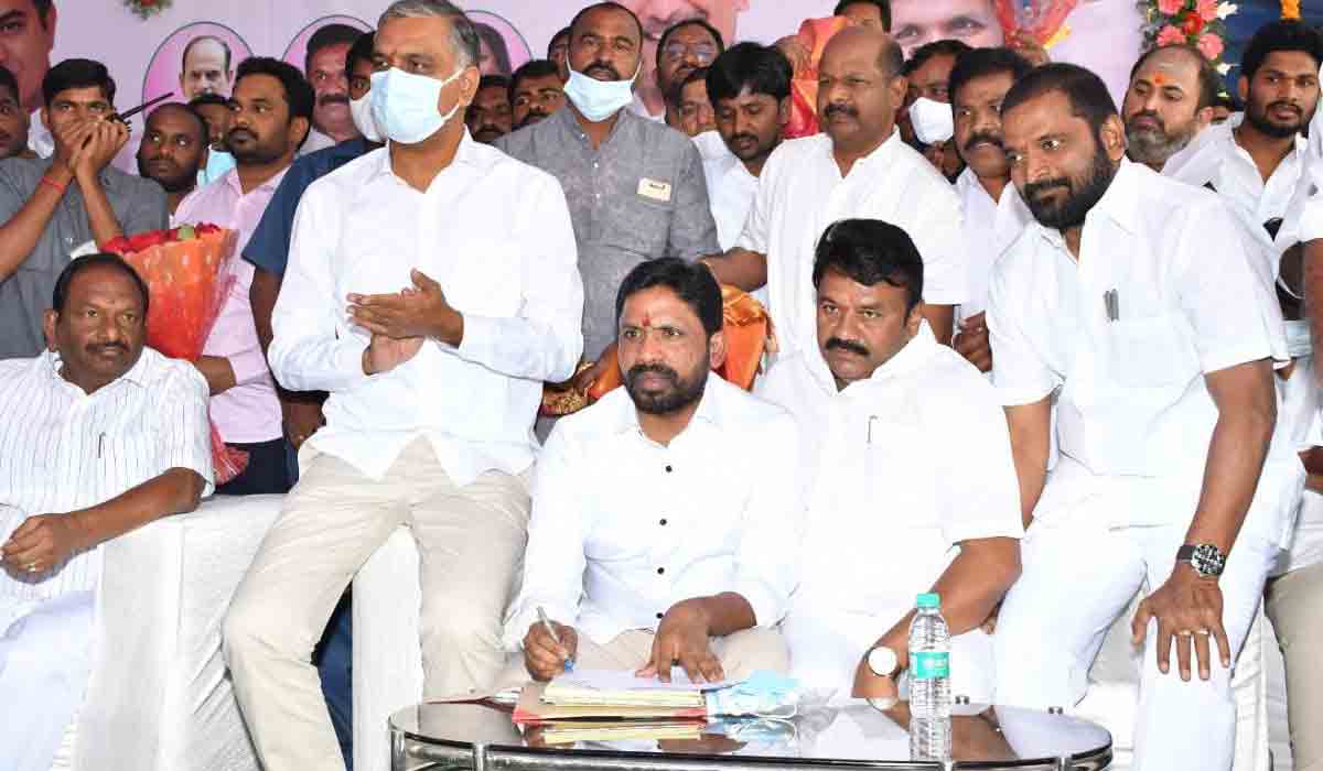 ఆరోగ్య తెలంగాణ కోసం కృషి చేస్తాను : ఎర్రోళ్ల శ్రీనివాస్