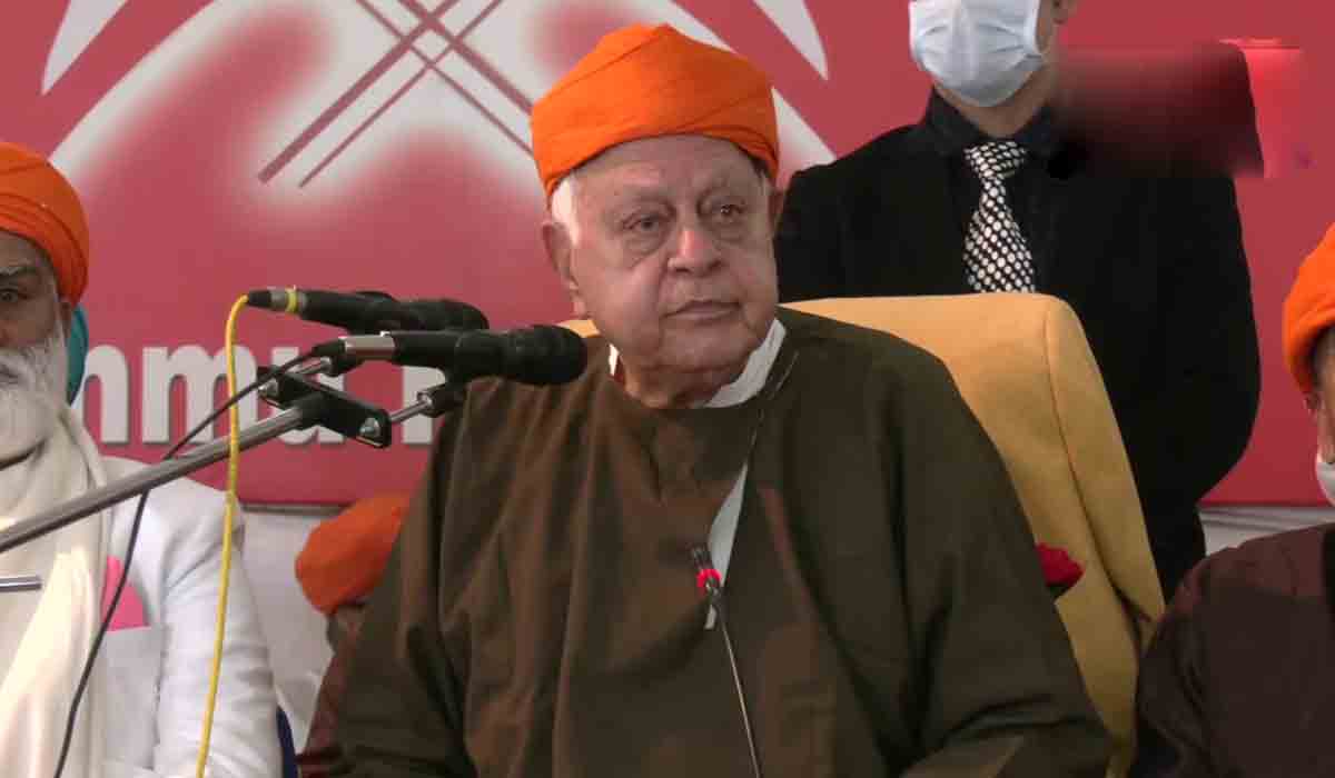 మ‌తాన్ని, రాజ‌కీయాలను వేరుగా చూడ‌క‌పోతే దేశ మ‌నుగ‌డ క‌ష్టం: ఫ‌రూఖ్ అబ్దుల్లా