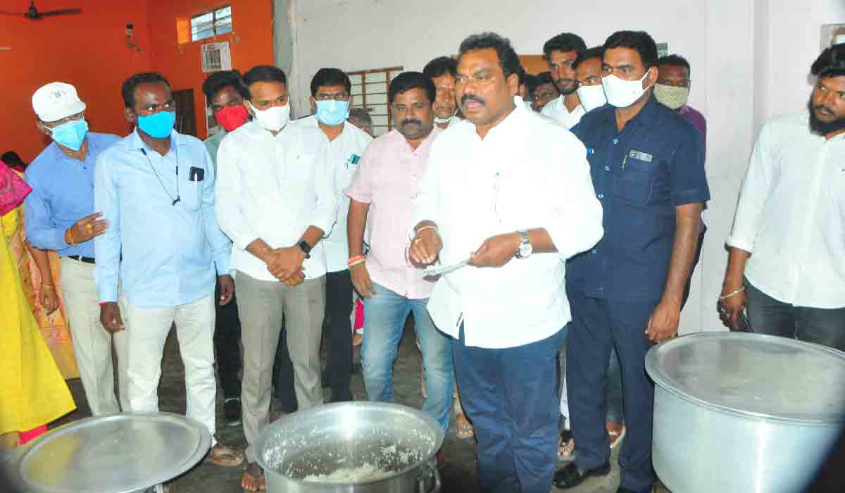 Food Poisoning | గురుకులంలో ఫుడ్ పాయిజన్ ఘటనపై సుంకే రవి శంకర్ ఆరా