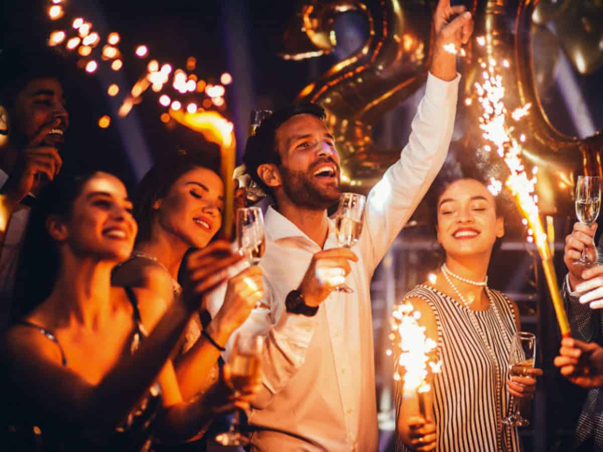 బీచ్‌లో న్యూ ఇయ‌ర్ పార్టీలు : గోవాలో ఎంట్రీకి ఇవి మ‌స్ట్‌!