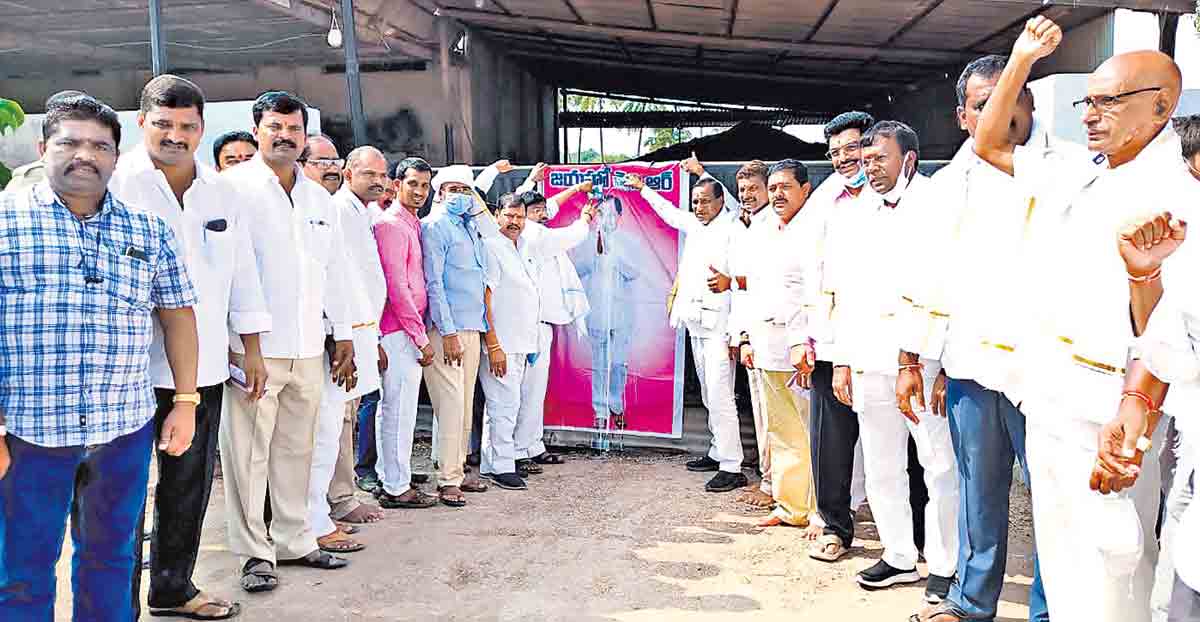 పట్టణాల తరహాలో పల్లెల అభివృద్ధి