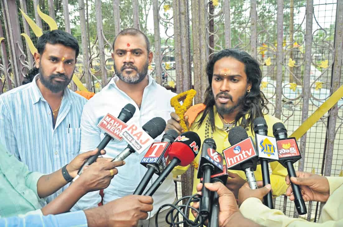 తీన్మార్‌ మల్లన్నపై యాదవ సంఘాల ఆగ్రహం