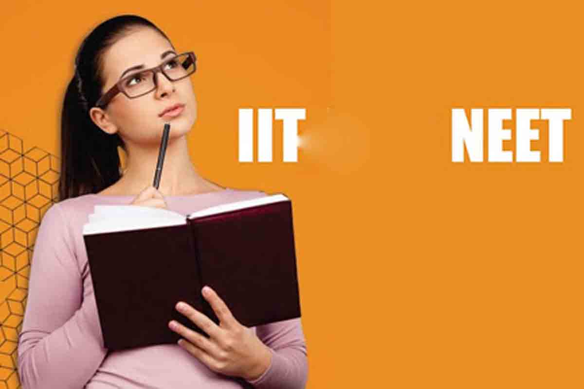 బడ్జెట్‌ స్కూళ్లలో ఐఐటీ, నీట్‌ ఫౌండేషన్‌ కోర్సులు