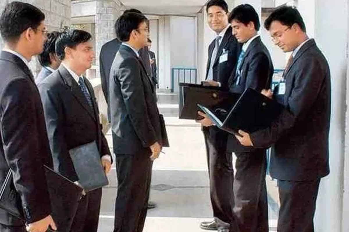 IIT Placements | క‌రోనాతో ఫ్రెష‌ర్ల‌కు క‌లిసొచ్చిన అదృష్టం.. కోట్ల‌లో జీతాలు!