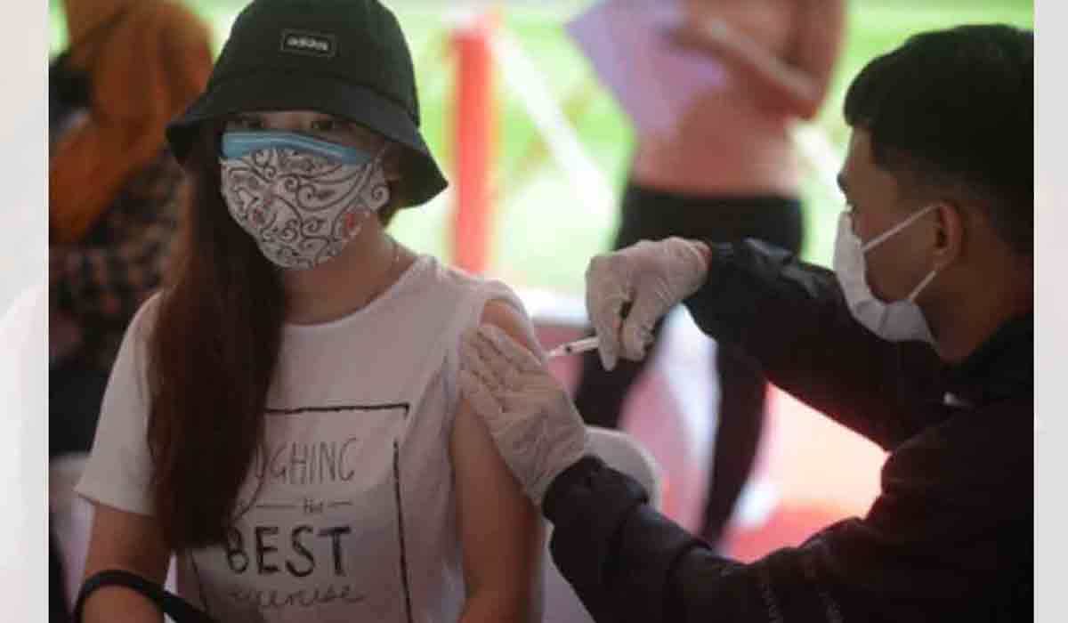 ఇండోనేషియాలో పిల్ల‌ల‌కు వ్యాక్సినేష‌న్ ప్రారంభం