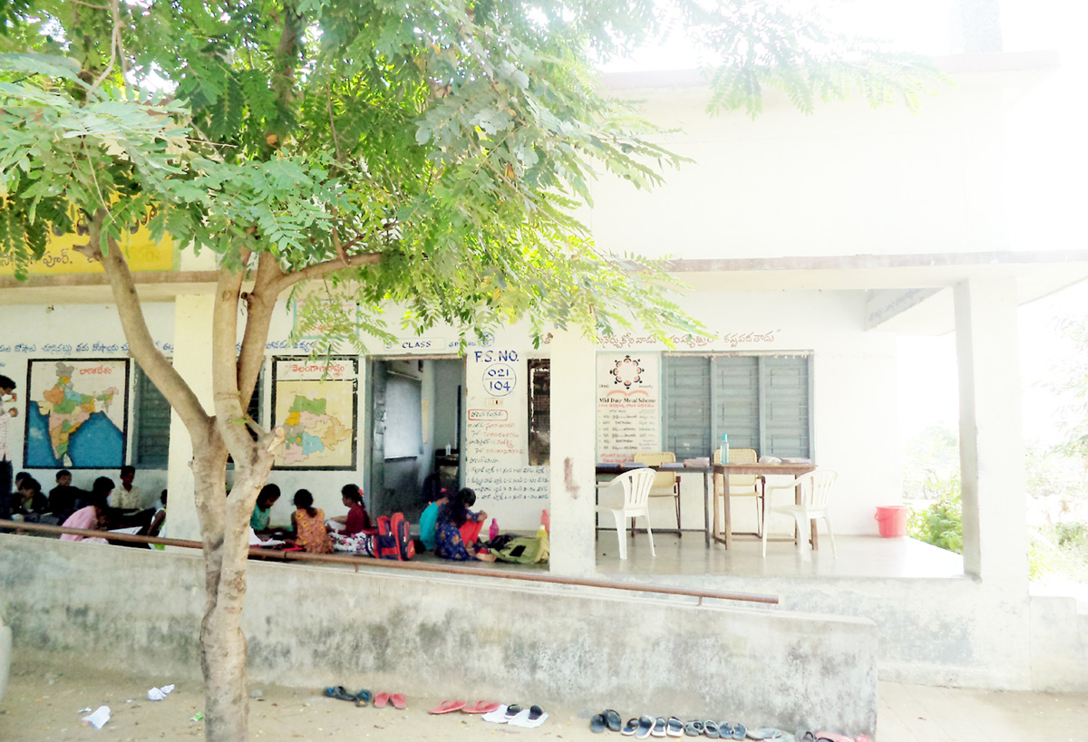 ‘బడి’ని బతికించుకున్నరు..