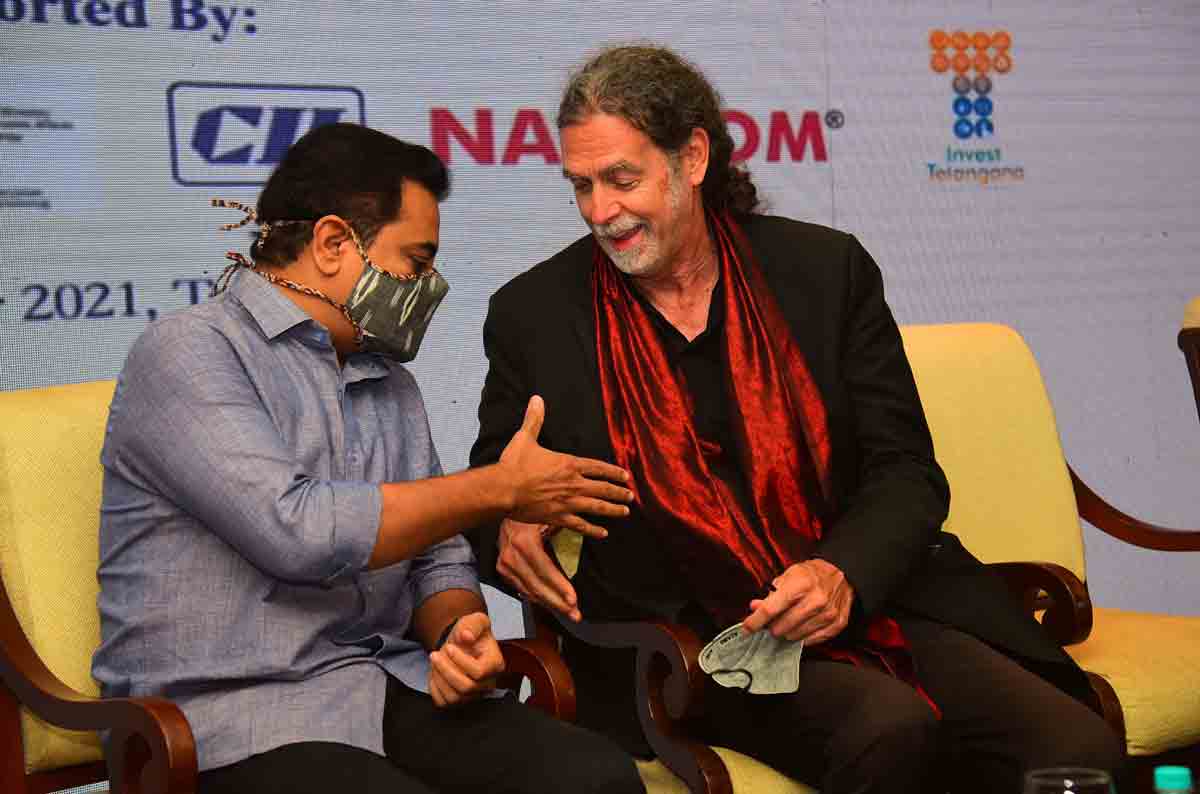 లైట్‌ ఆటో పెట్టుబడి 1,500 కోట్లు