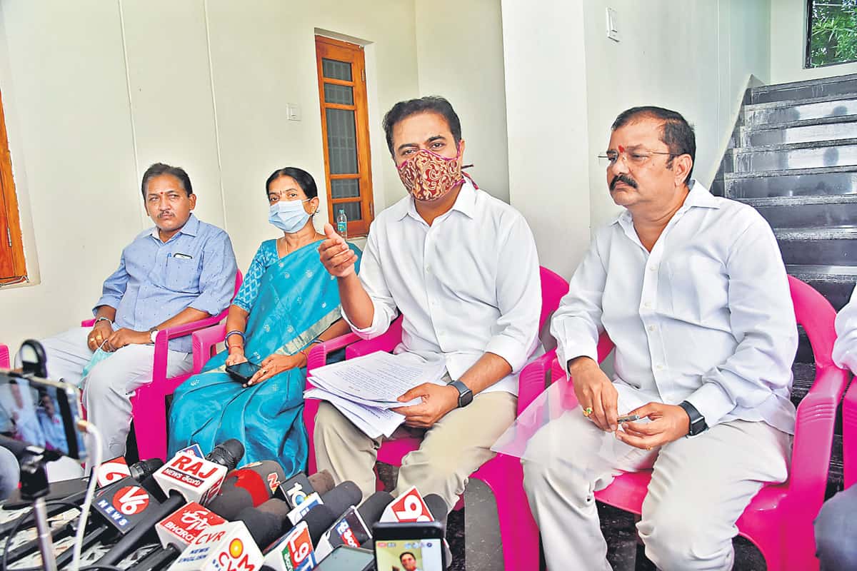 కేంద్రాన్ని వదలం.. నిలదీస్తం