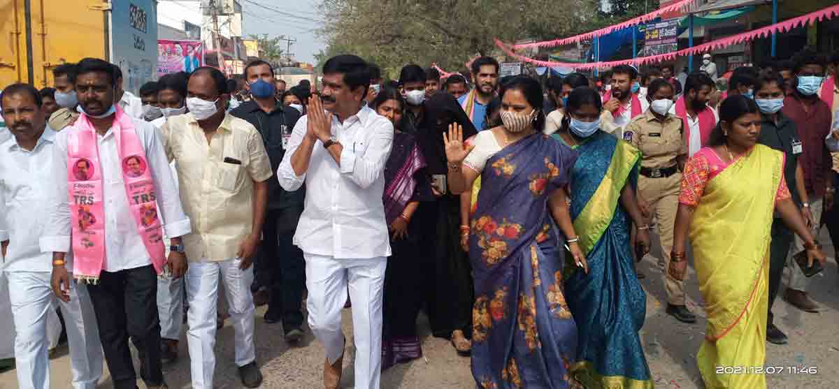 స్వరాష్ట్రలో అభివృద్ధి పరుగులు