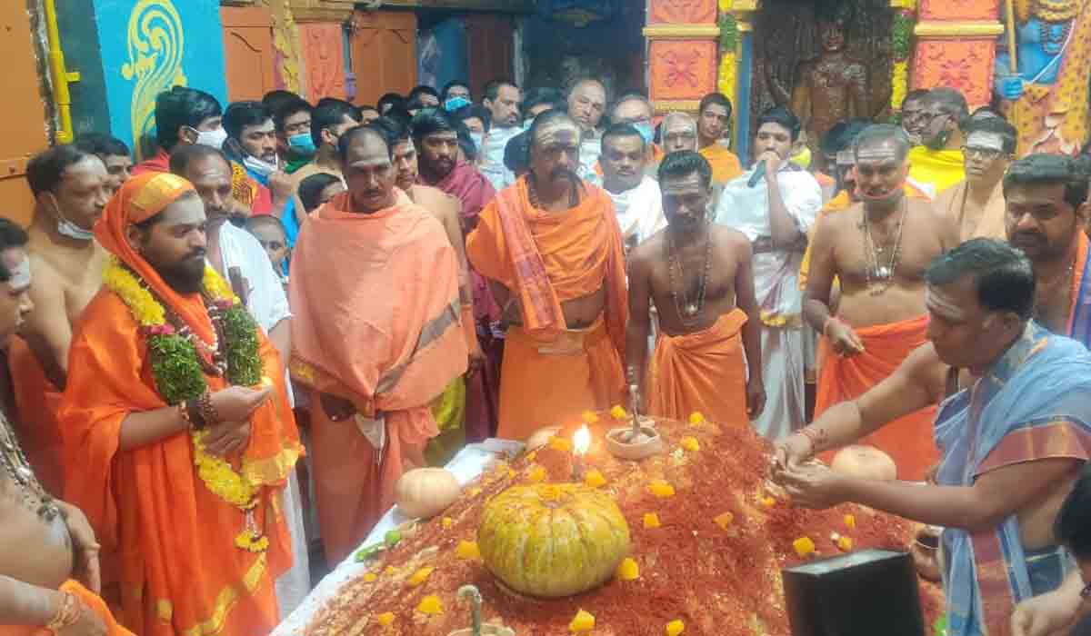 కొముర‌వెల్లి మ‌ల్ల‌న్న క‌ల్యాణం.. ఘ‌నంగా దిష్టి కుంభం