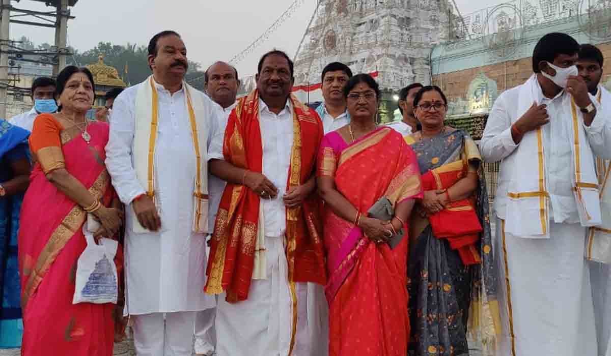 తిరుమల వెంకన్నను దర్శించుకున్న మంత్రి కొప్పుల