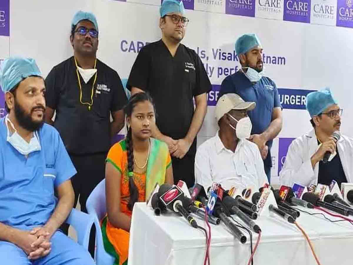 Liver Transplant : కాలేయం దానం చేసి తండ్రికి ప్రాణం పోసిన కుమార్తె