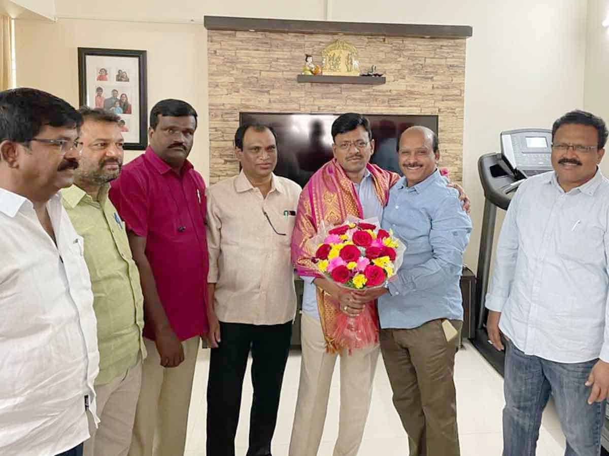 Felicitation MLC Madhu | టీఆర్ఎస్ ఎమ్మెల్సీ తాతా మ‌ధుకు ఆత్మీయ స‌న్మానం!