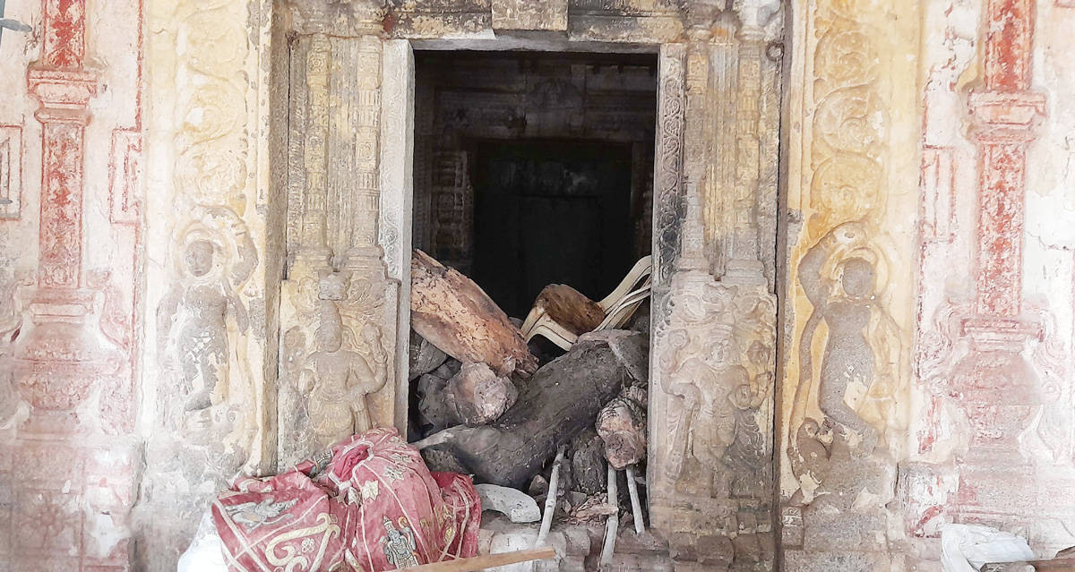 చెదురుతున్న శిల్ప‘కల’