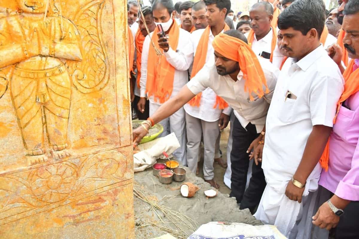 భక్తిభావం అలవర్చుకోవాలి