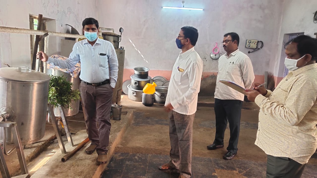 గిరిజన ఆశ్రమ పాఠశాలల్లో ఆంగ్లబోధన