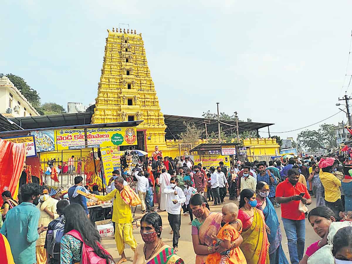 ‘మల్లన్న’ను దర్శించుకున్న భక్తులు