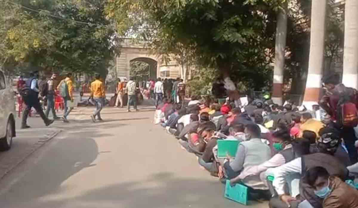 15 పోస్టులు.. 11 వేలకుపైగా దరఖాస్తులు