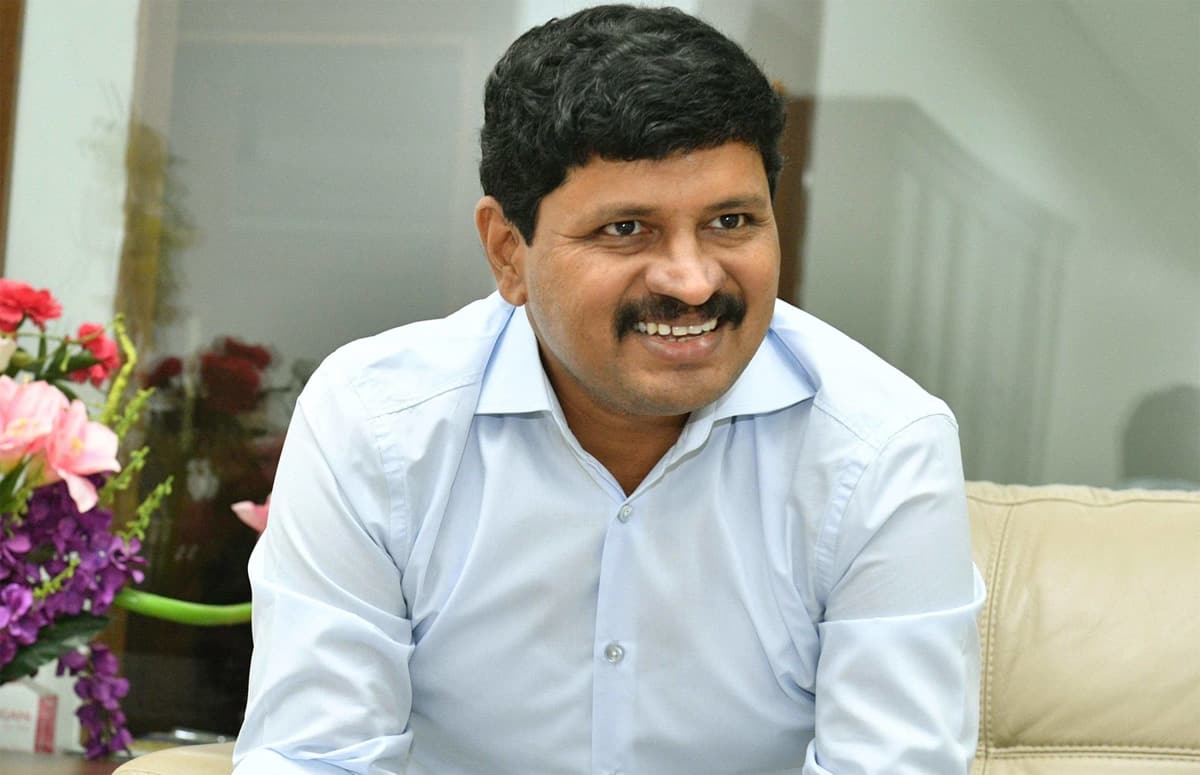 బిగ్‌బాస్‌ షోకు ముఖ్య అతిథిగా ఎంపీ సంతోష్‌!