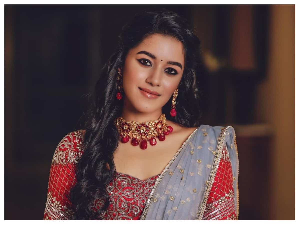 Mirnalini Ravi | మృణాళిని రవి లేటెస్ట్ ఇమేజెస్..