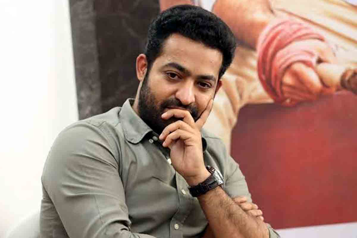 RRR Movie | ఎన్టీఆర్ వీరాభిమాని ‘ఆర్ఆర్ఆర్’ కోసం.. అన్ని టికెట్స్ బుక్ చేసుకున్నాడా?