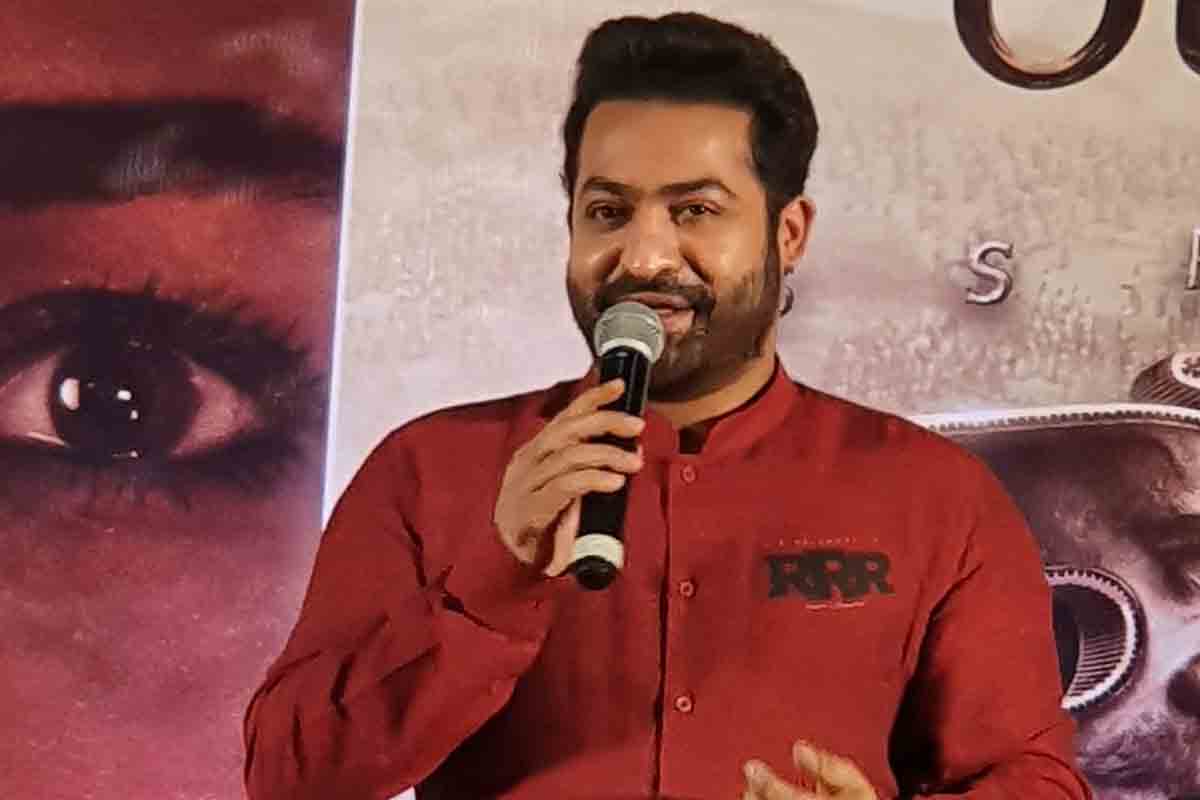 మలయాళంలో డబ్బింగ్ చెప్పకపోడానికి కారణం అదేనంటున్న తారక్..