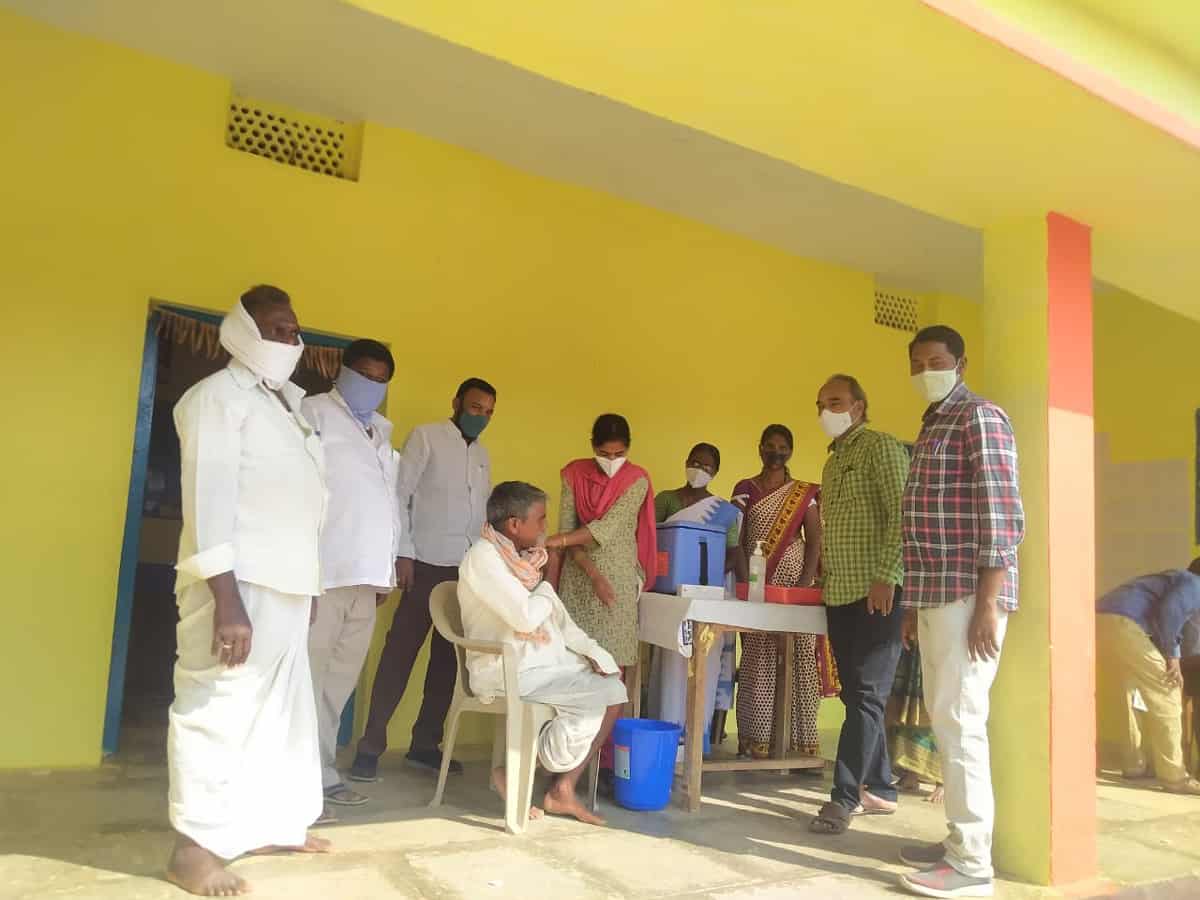 జోరుగా కొనసాగుతున్న వ్యాక్సినేషన్‌