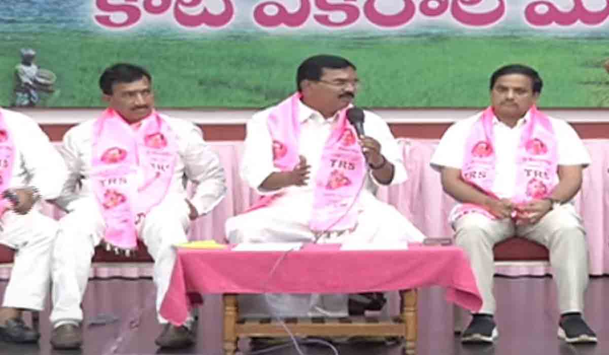 త్వ‌ర‌లోనే బీజేపీలో కాంగ్రెస్ విలీనం.. మంత్రి నిరంజ‌న్ రెడ్డి కీల‌క వ్యాఖ్య‌లు