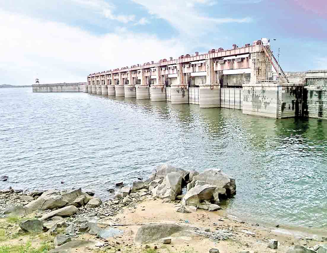 రాష్ట్రంలో 18 పురాతన డ్యామ్‌లు