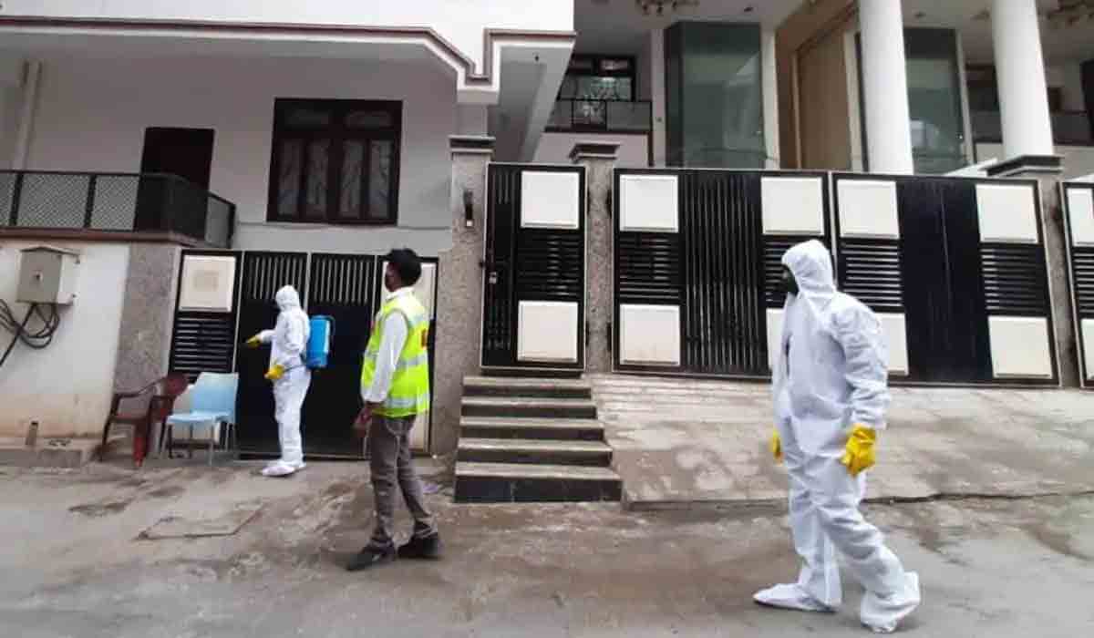 Hyderabad | ఒమిక్రాన్ వ్యాప్తి.. టోలిచౌకీలో క‌రోనా ఆంక్ష‌లు