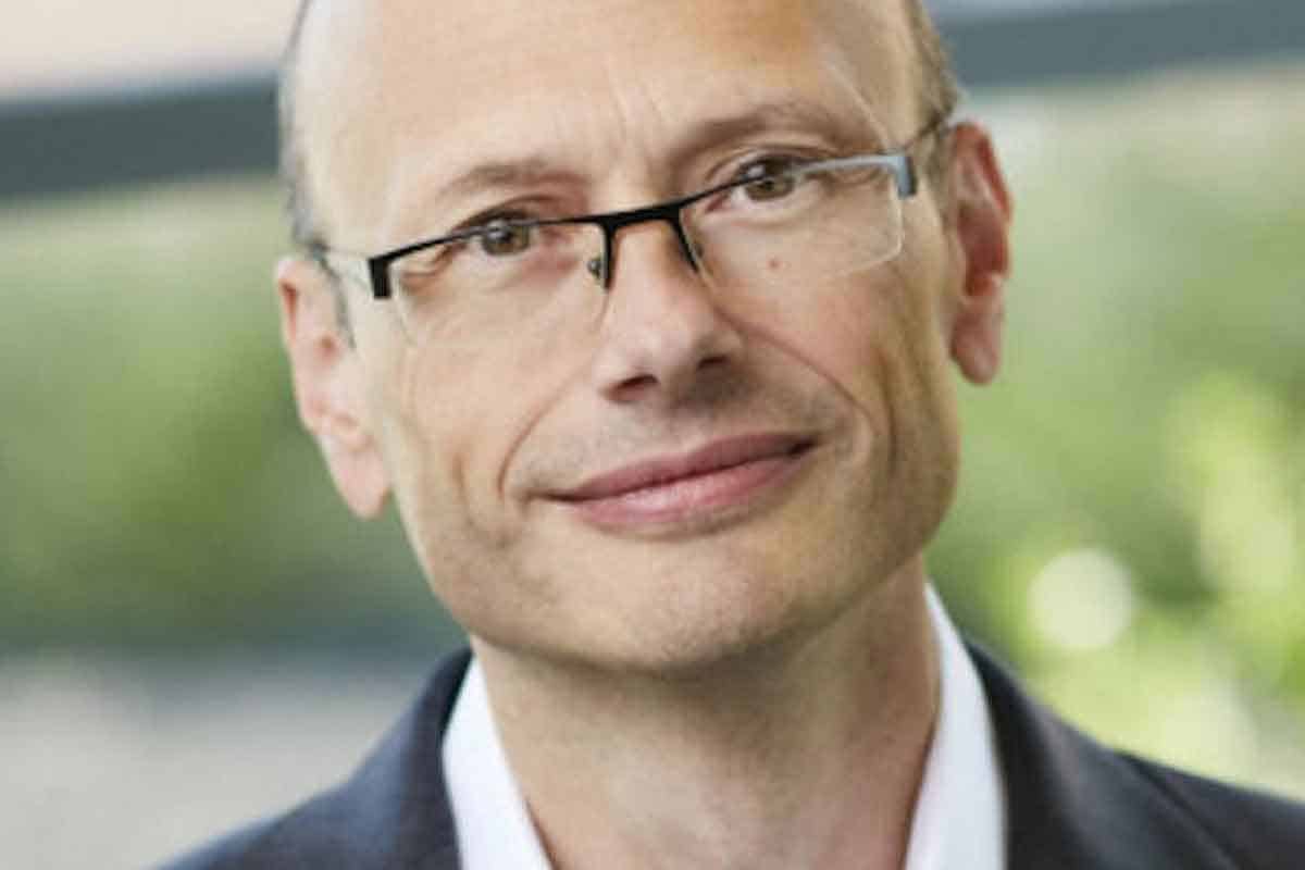 Omicron + Delta | ఆ 2 వైర‌స్‌లు క‌లిస్తే అత్యంత ప్ర‌మాద‌క‌రం.. బ్రిట‌న్ నిపుణుల వార్నింగ్‌