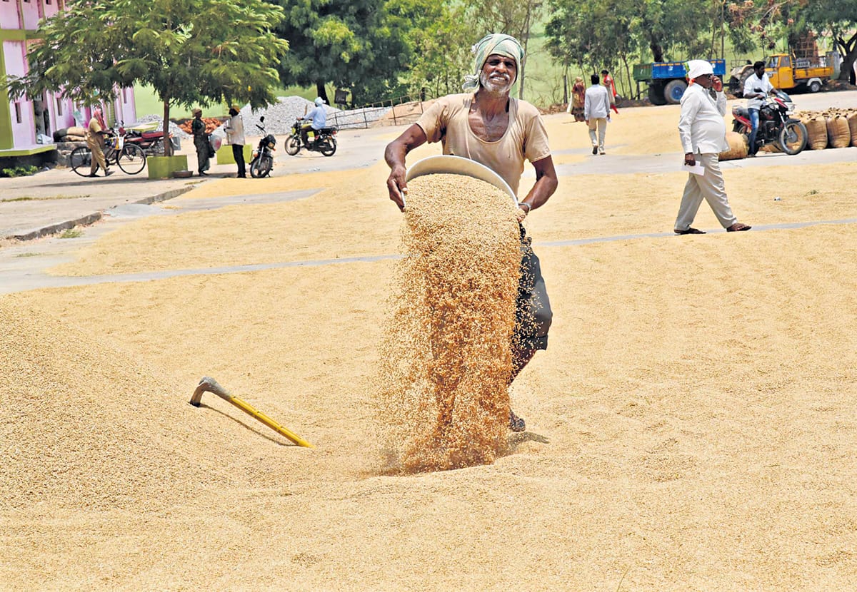 ధాన్యం సేక‌ర‌ణ‌పై లిఖిత‌ పూర్వ‌క హామీ ఇవ్వాల్సిందే..