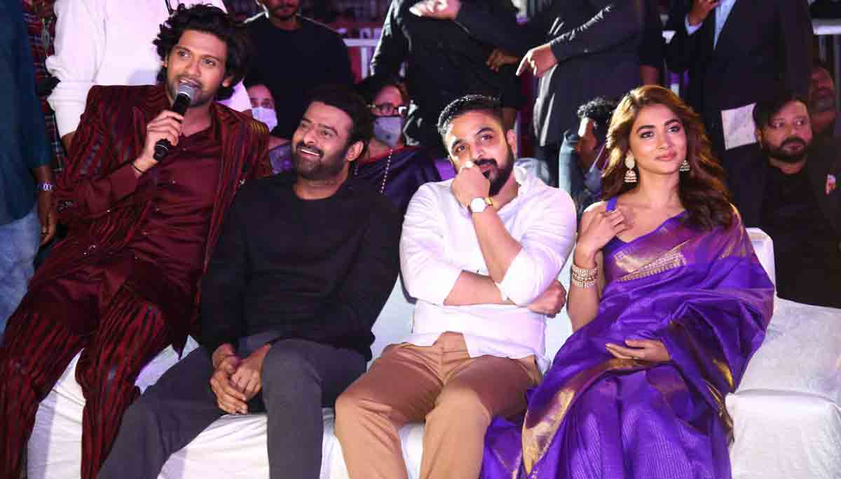 అభిమానులకు పండగలా ఉంటుంది