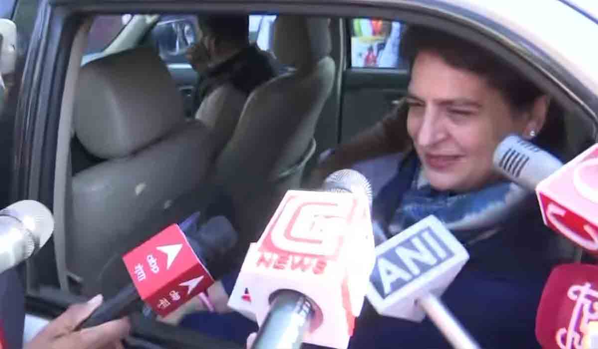 Priyanka Gandhi: అఖిలేశ్ యాద‌వ్ జ్యోతిష్కుడేమో..!