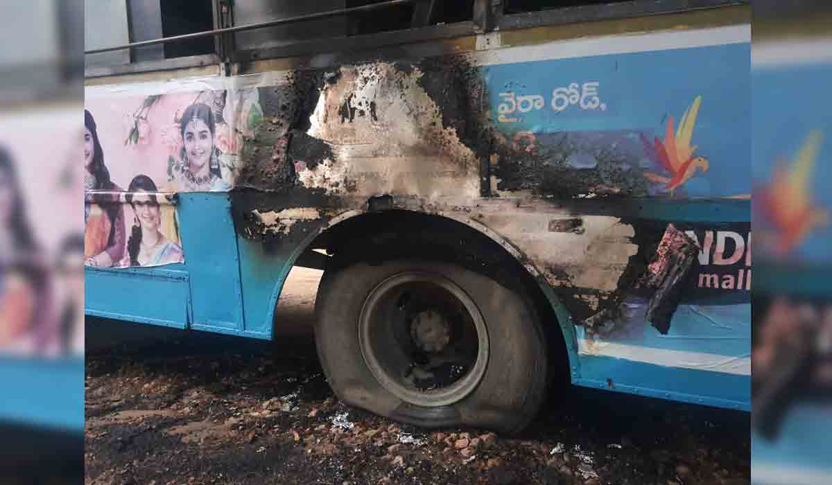 RTC Bus | ఆర్‌టీసీ బస్సుకు నిప్పుపెట్టిన దుండగులు