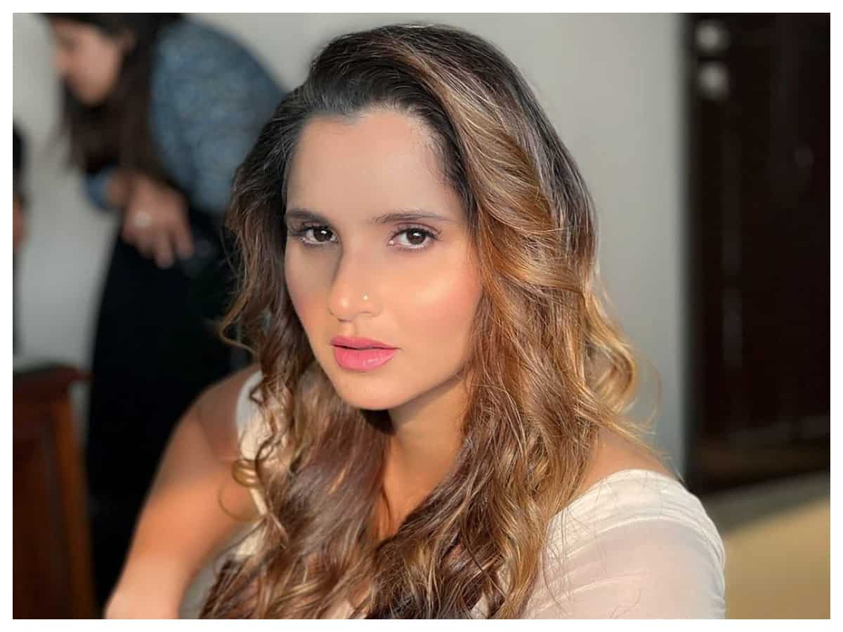 Sania Mirza | వైట్‌ డ్రెస్‌లో సానియా మీర్జా..
